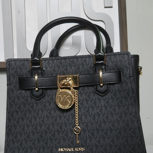 Michael kors small handbag - Picture 3 of 6